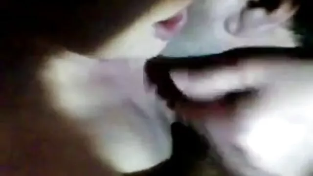 Nena cachonda xxx español subtitulado jugando con el coño hasta el orgasmo