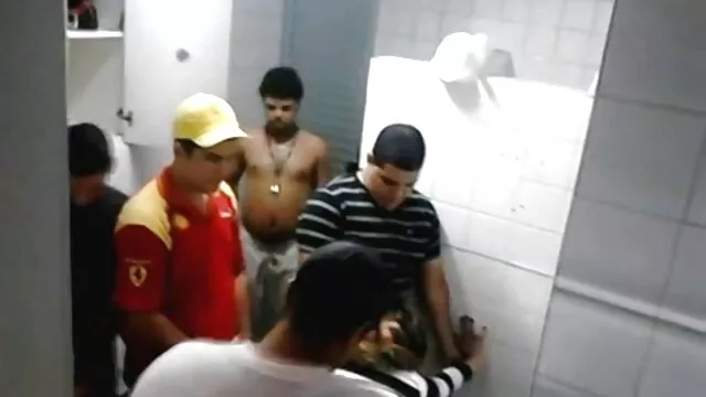 La cachonda adolescente Lee Ann tiene lujuria por videos porno sub castellano una polla