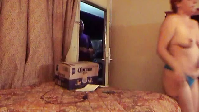 Mamá videos hentai subtitulado enseña a su hija a follar